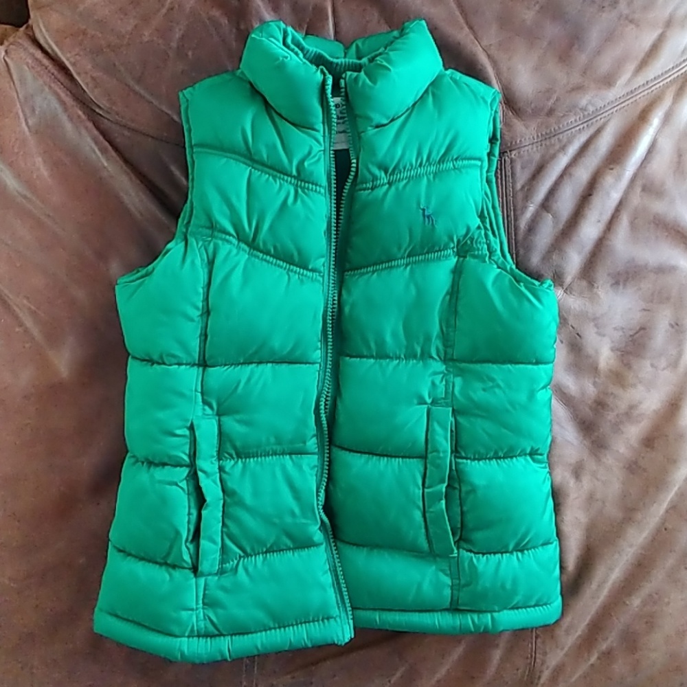 Girls Old Navy vest size large 10-12